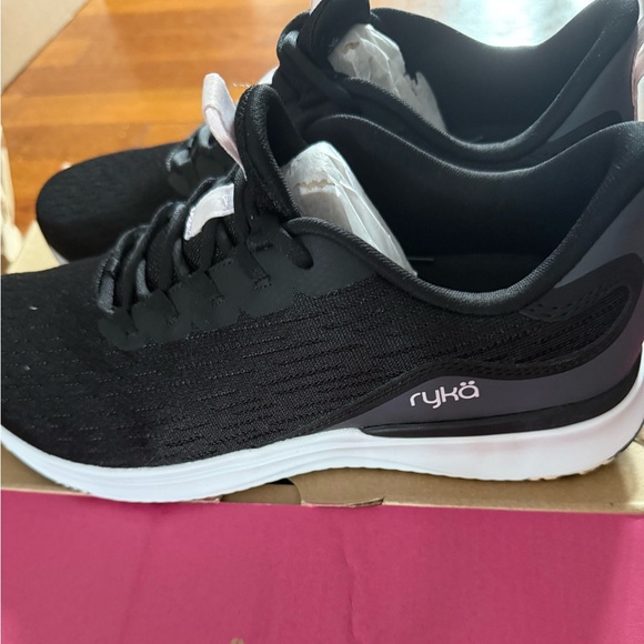 New ! Ryka Black Myriad Athletic Shoes Size 7.5 - Picture 2 of 5